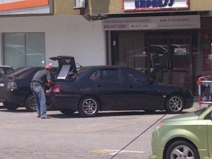 Bisnes Pertama