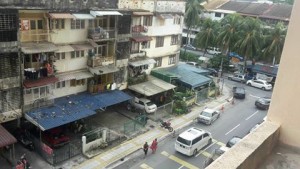 Antara Rupa, Nilai, Keuntungan Hartanah. Apa Pilihan Anda?